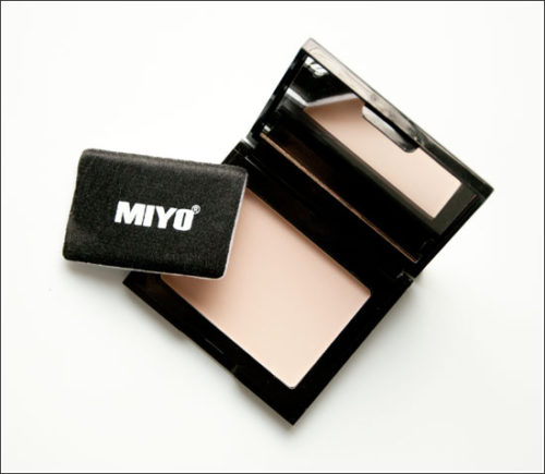 MIYO Doll Face Compact Powder No1 Vanilla