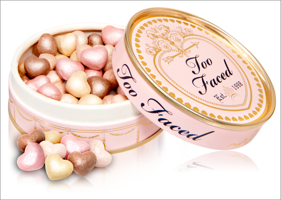 too_faced_sweetheart_beads_radiant_glow_face_powder_2_349kr
