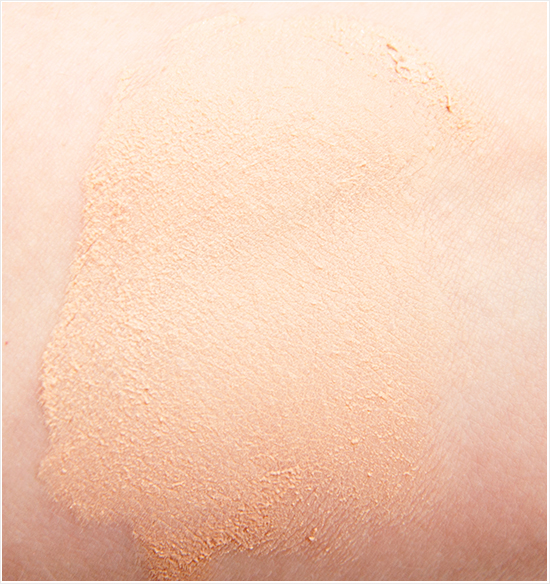 Max-Factor-Whipped-Cream-Foundation-Ivory-40-Swatches001