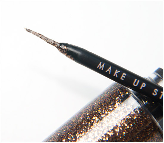 Makeupstore-Sparkling-Brown-Glitter-Eyeliner004