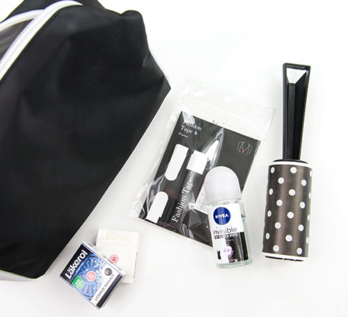 NIVEA BLACK WHITE PRESSUTSKICK002